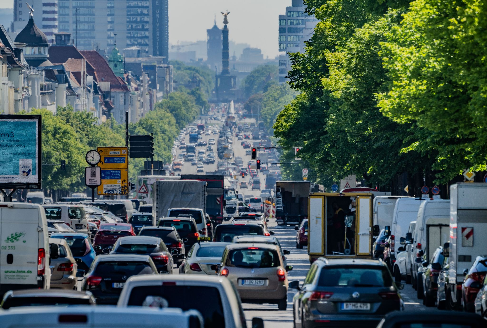 Die Schadstoffbelastung für Bewohner europäischer Großstädte ist weiterhin zu hoch, so die EU-Umweltagentur. Der Straßenverkehr spielt dabei eine zentrale Rolle.