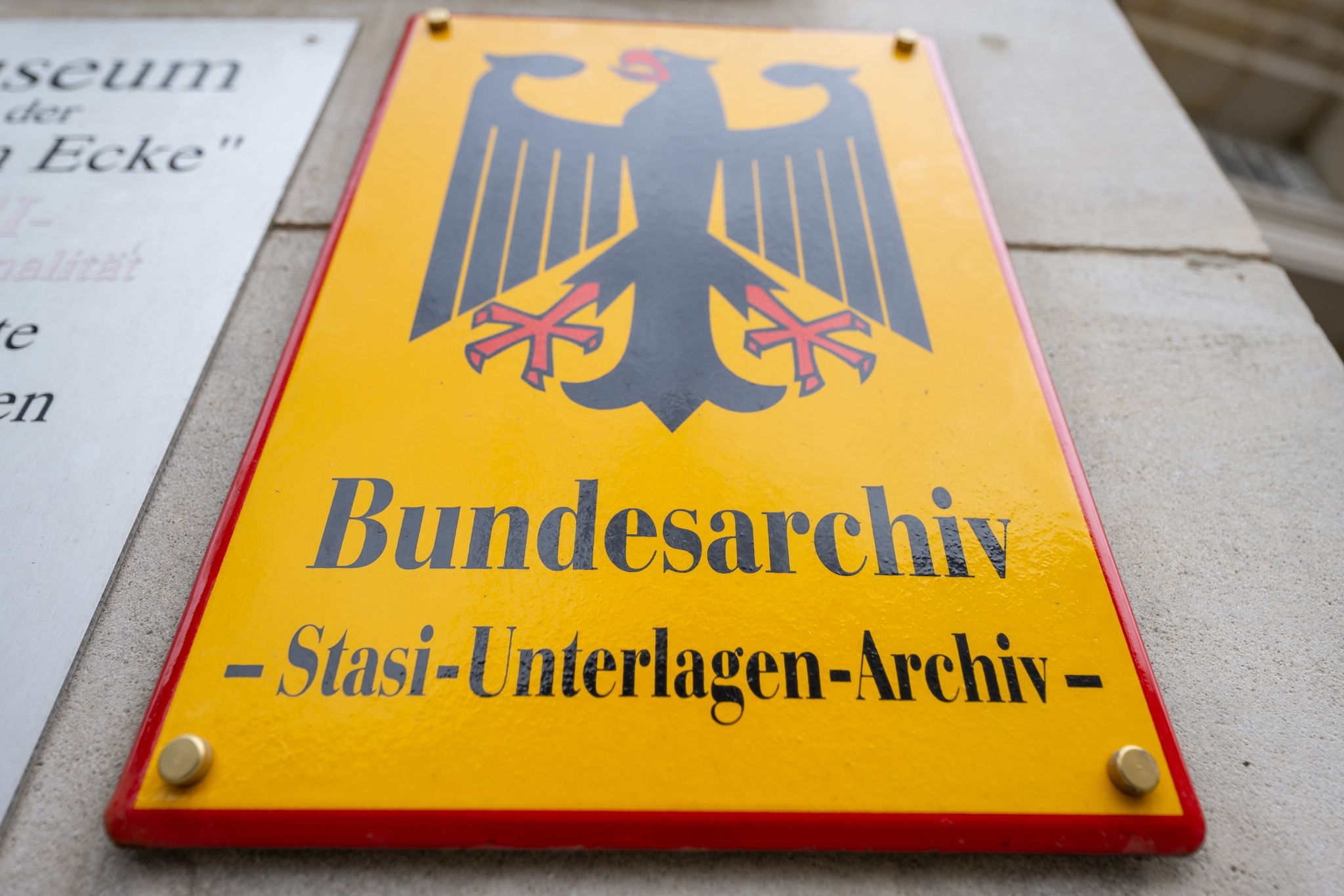Jährlich werden immer noch rund 30.000 Anträge auf Einsicht in Stasi-Akten gestellt.