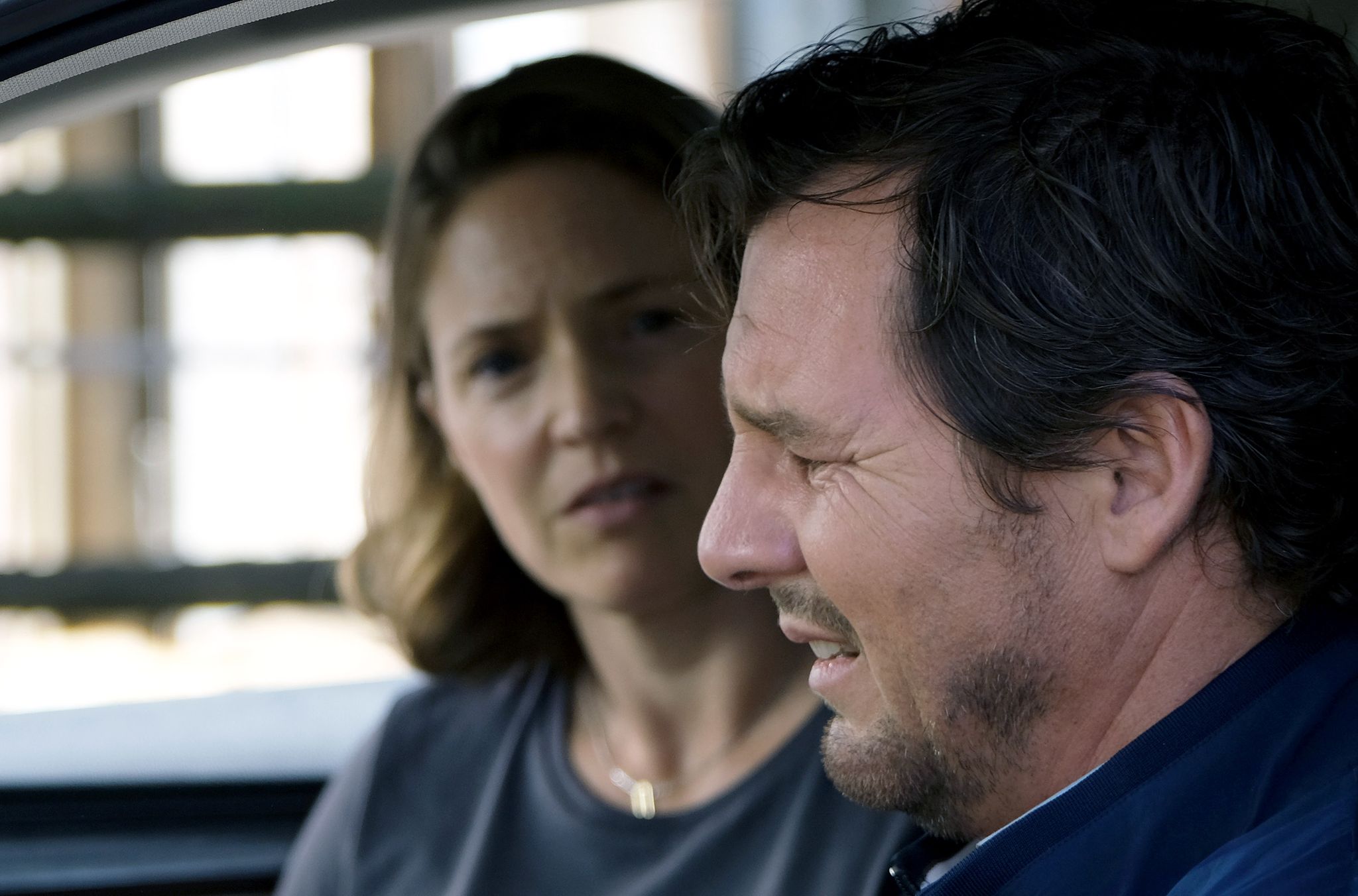 Frank (Felix Klare) und seine Frau Sabina (Patricia Aulitzky) in einer Szene des TV-Missbrauchs-Dramas «Wir haben einen Deal».