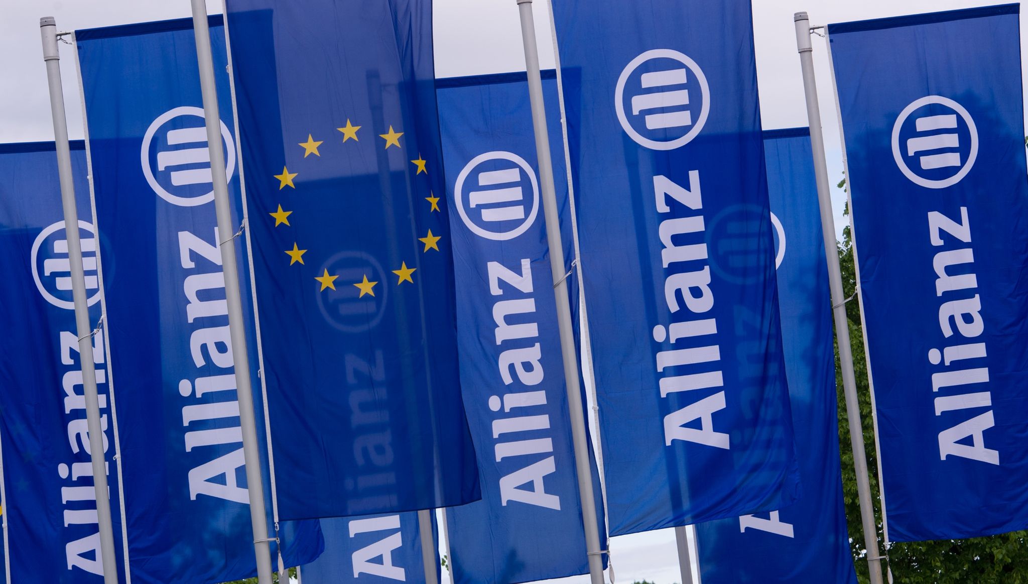 Die Allianz plante für dieses Jahr einen operativen Gewinn zwischen 13,2 und 15,2 Milliarden Euro.