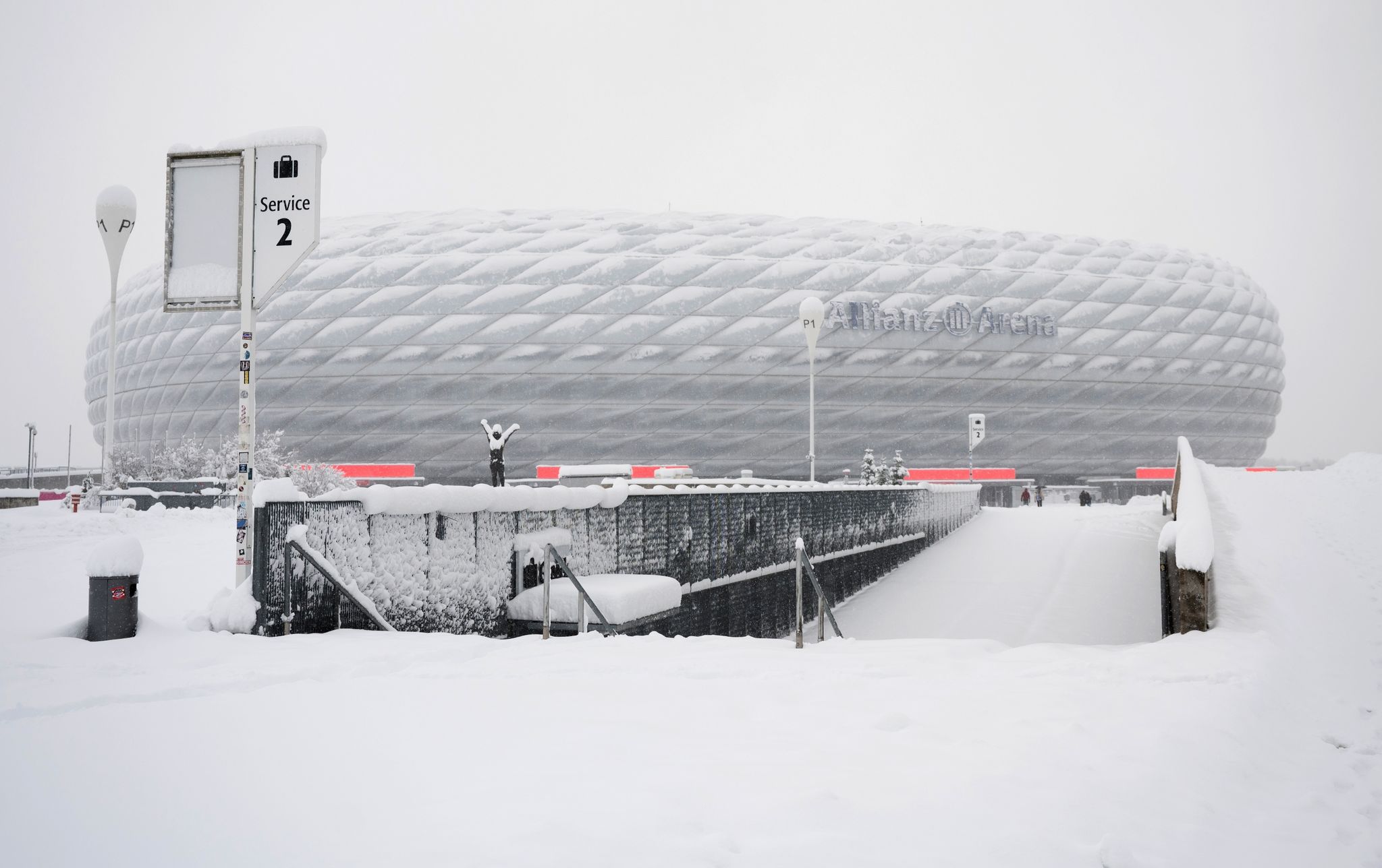 Das Spiel zwischen dem FC Bayern München und dem 1. FC Union Berlin wurde aufgrund der Wetterlage abgesagt.