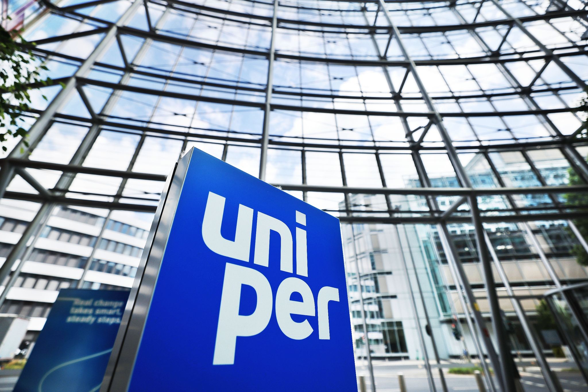Bei der Hauptversammlung in Düsseldorf wurde beschlossen, dass der verstaatlichte Energiekonzern Uniper ab 2024 grundsätzlich wieder dividendenfähig ist.
