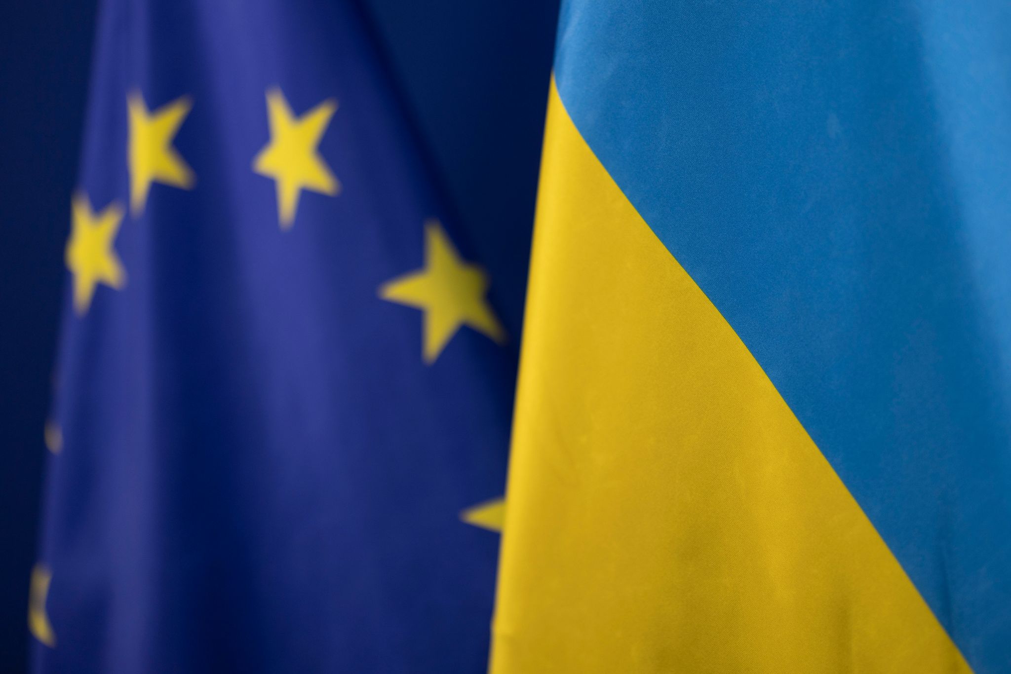 Die EU hat die Auszahlung eines weiteren Hilfskredits für die Ukraine angekündigt.