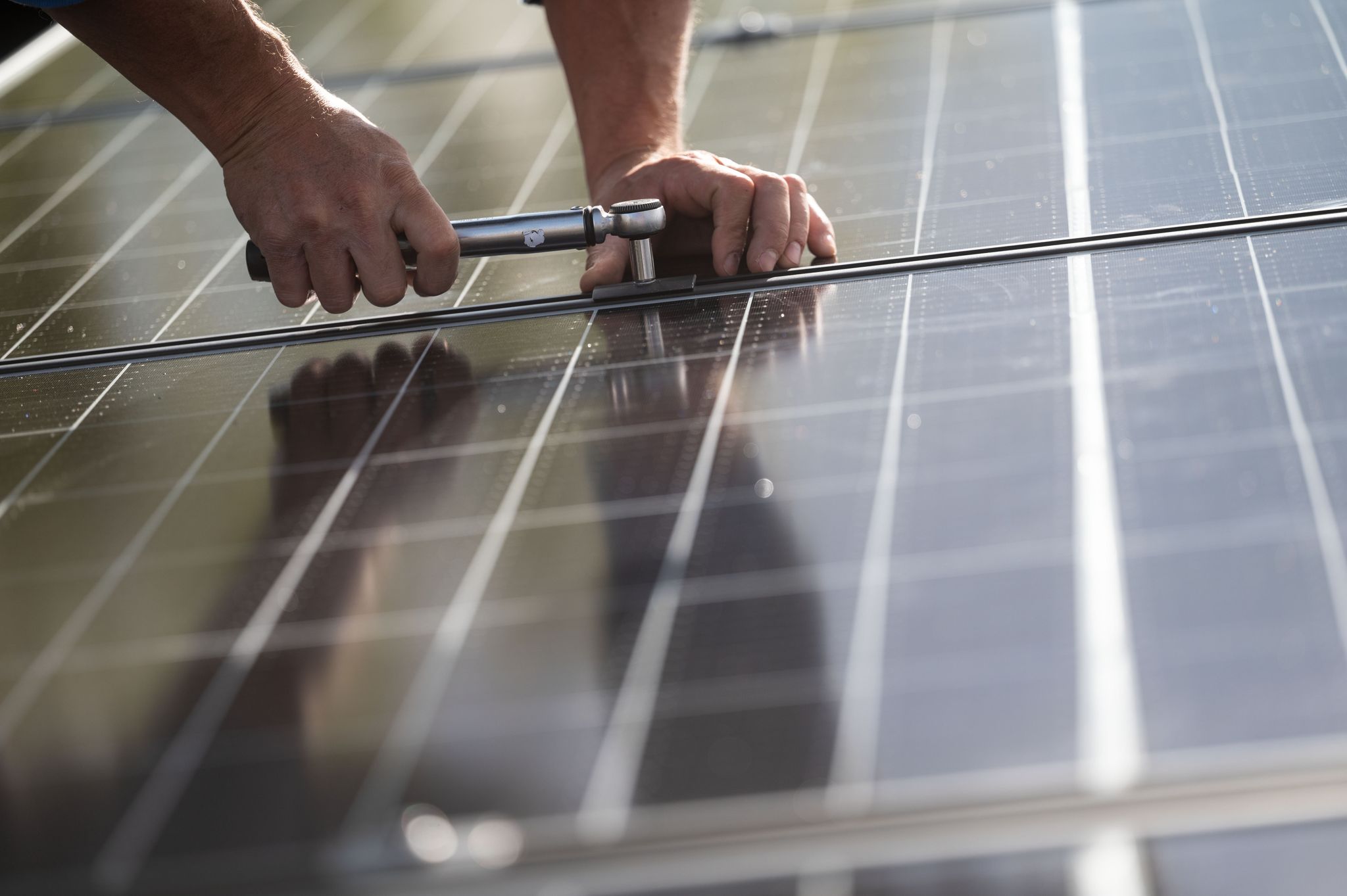 Die Hälfte der 2023 neu installierten Solarstromleistung entfiel laut dem Bundesverband Solarwirtschaft auf das Heimsegment.