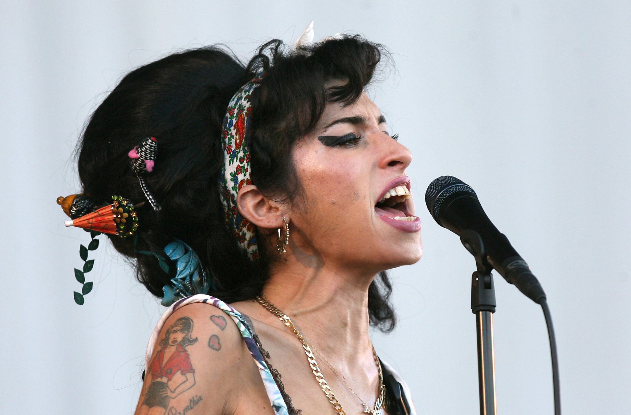 Ein erster Trailer zum Biopic über die 2011 gestorbene Soul-Ikone Amy Winehouse wurde veröffentlicht. Nach dem Album-Titel «Back to Black» benannt, handelt der Film von den Anfängen und Erfolgen der Grammy-Gewinnerin und von ihrem bewegten Privatleben.