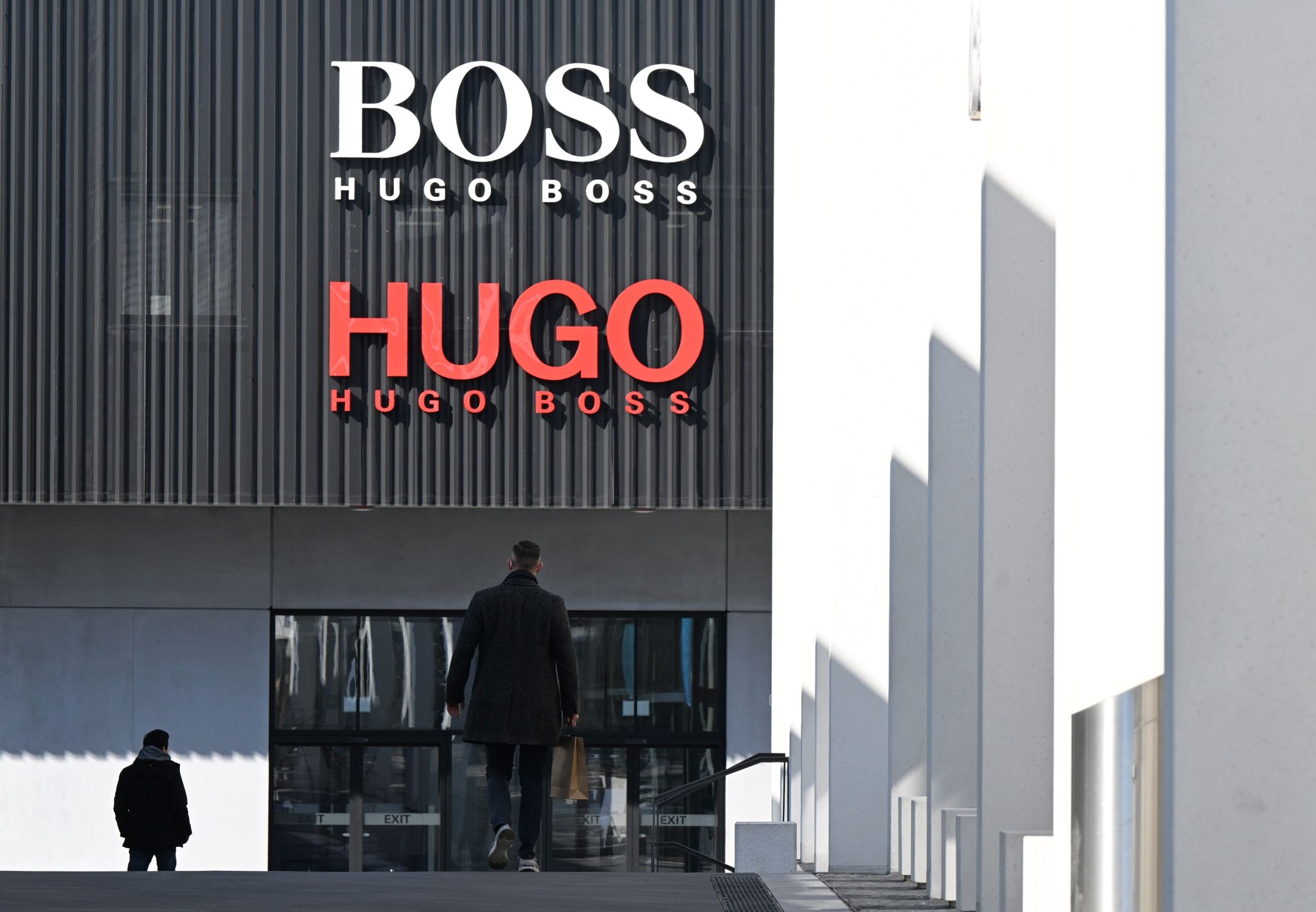 Der Modehändler Hugo Boss hat im vergangenen Jahr einen Umsatzrekord verbucht.
