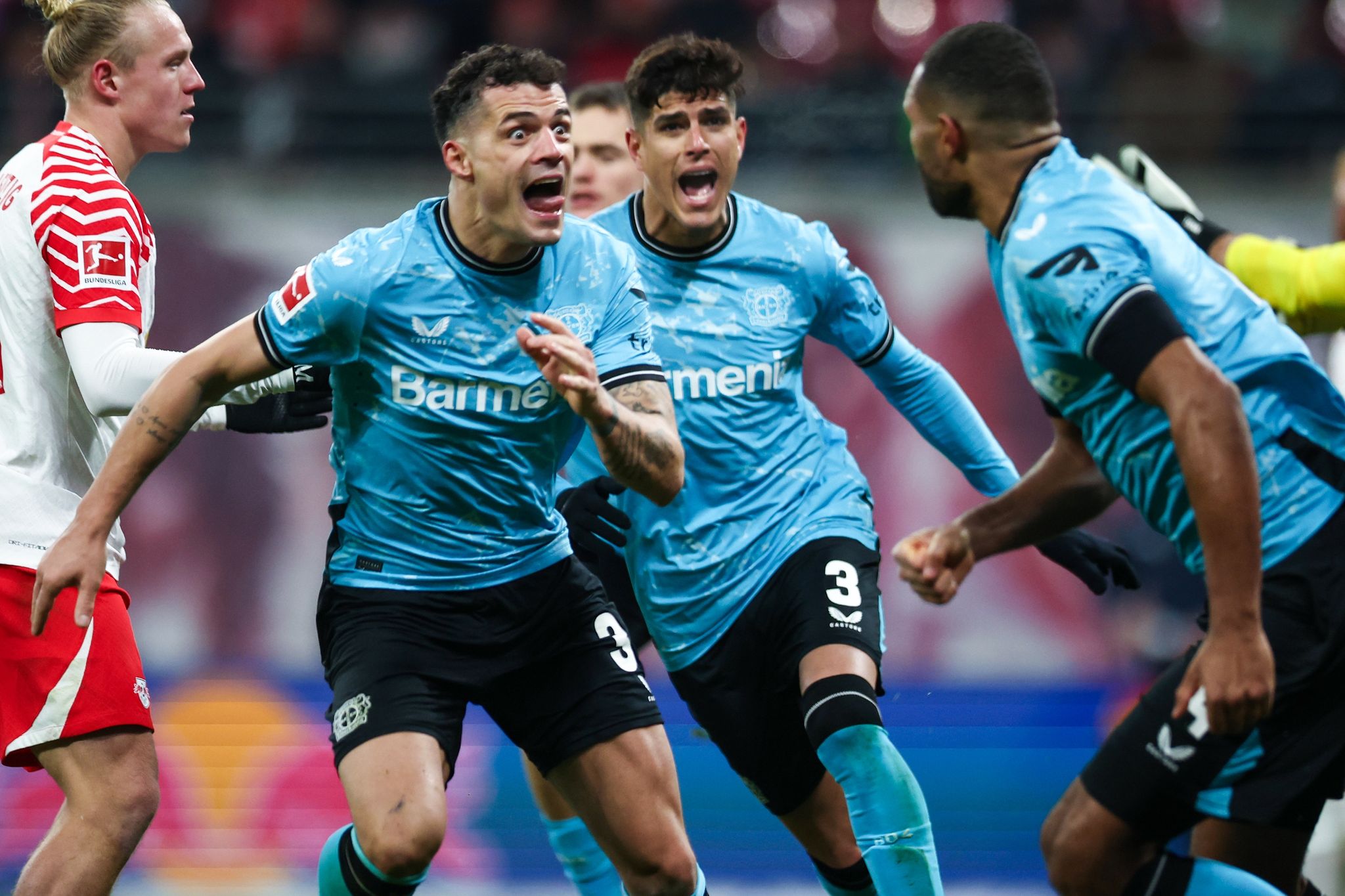 Leverkusen holte sich nach Rückstand in Leipzig noch die drei Punkte.