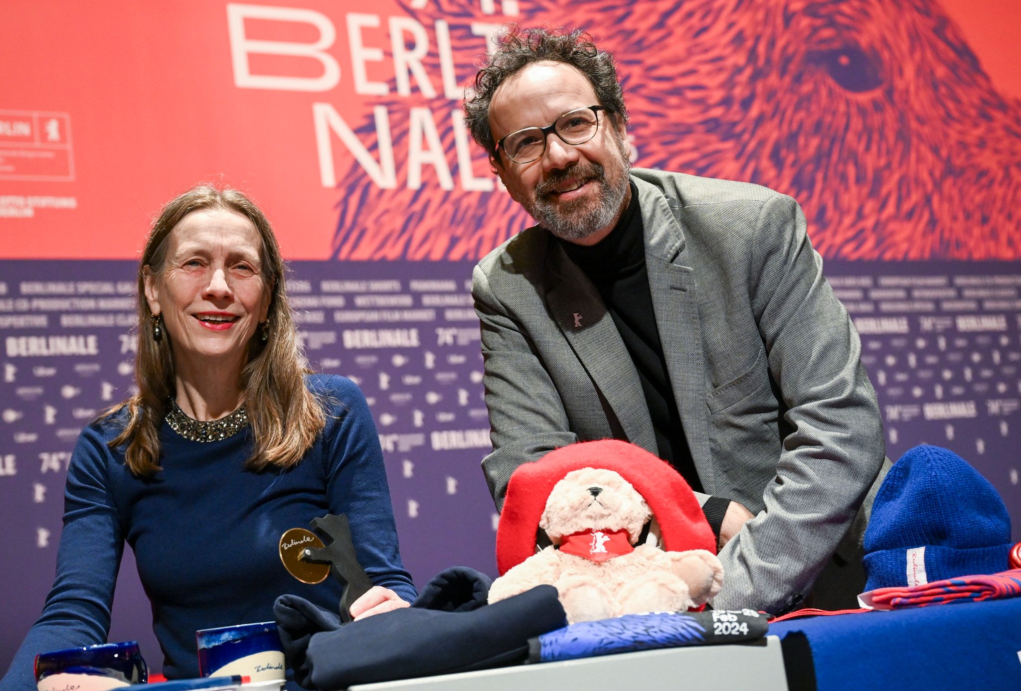 Mariette Rissenbeek und Carlo Chatrian stellen das Berlinale-Programm vor.