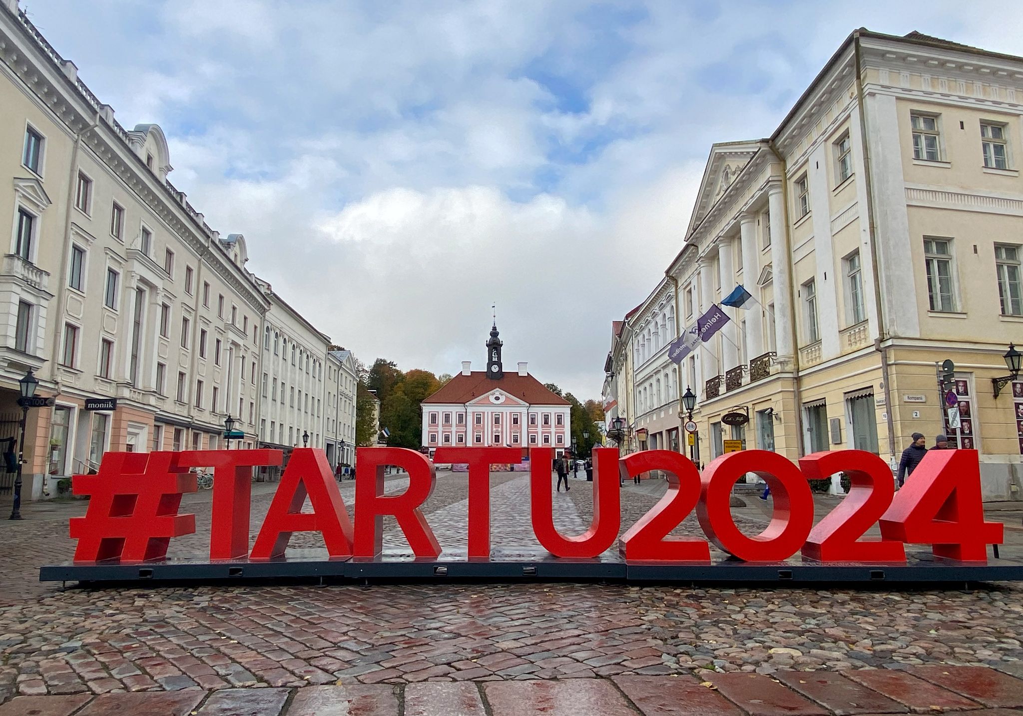Tartu teilt sich den Titel  «Kulturhausptstadt» mit Bodø in Norwegen und der österreichischen Region Bad Ischl und Salzkammergut.