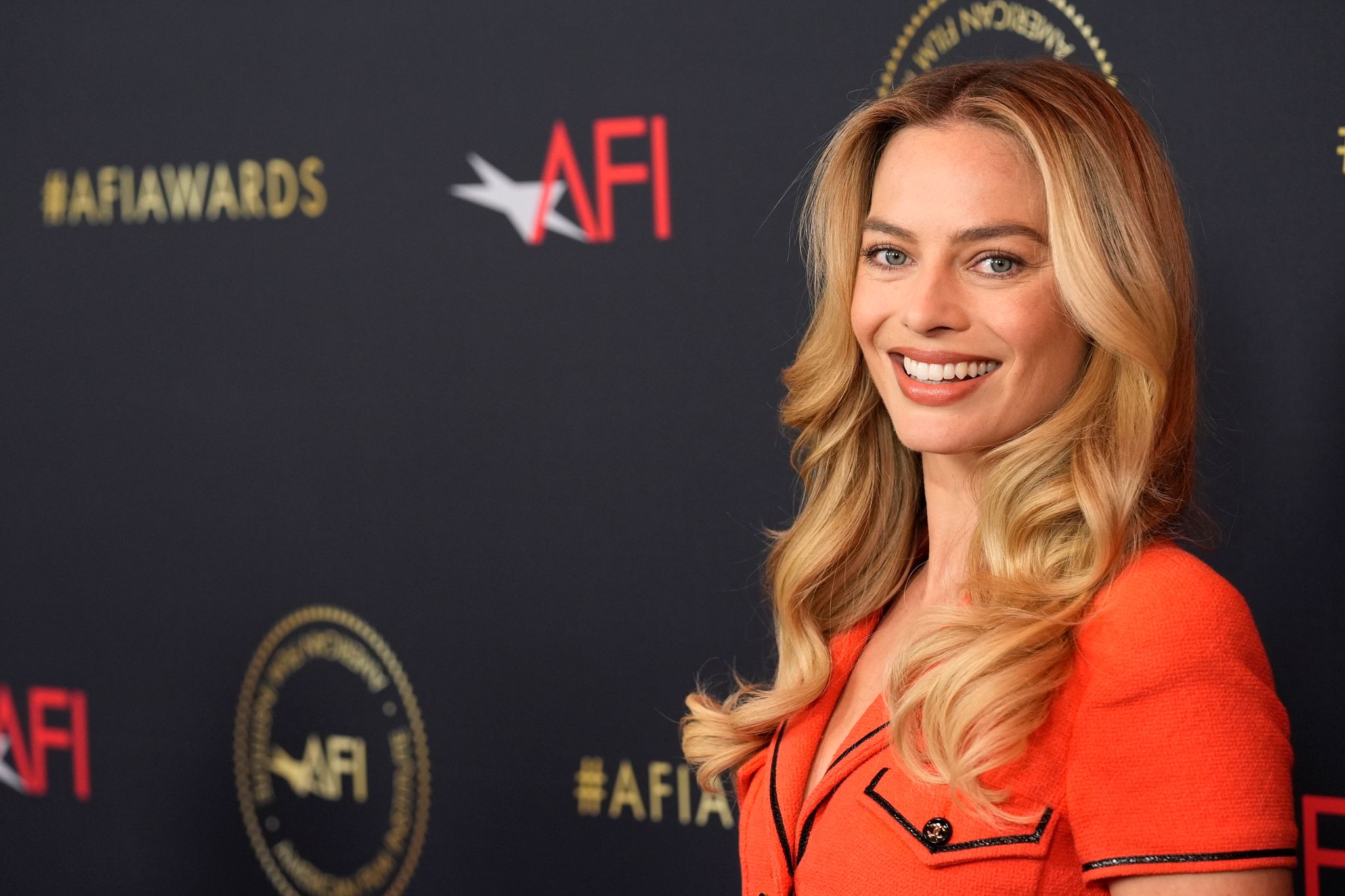Margot Robbie kommt zur Verleihung der AFI Awards ins Four Seasons Beverly Hills.