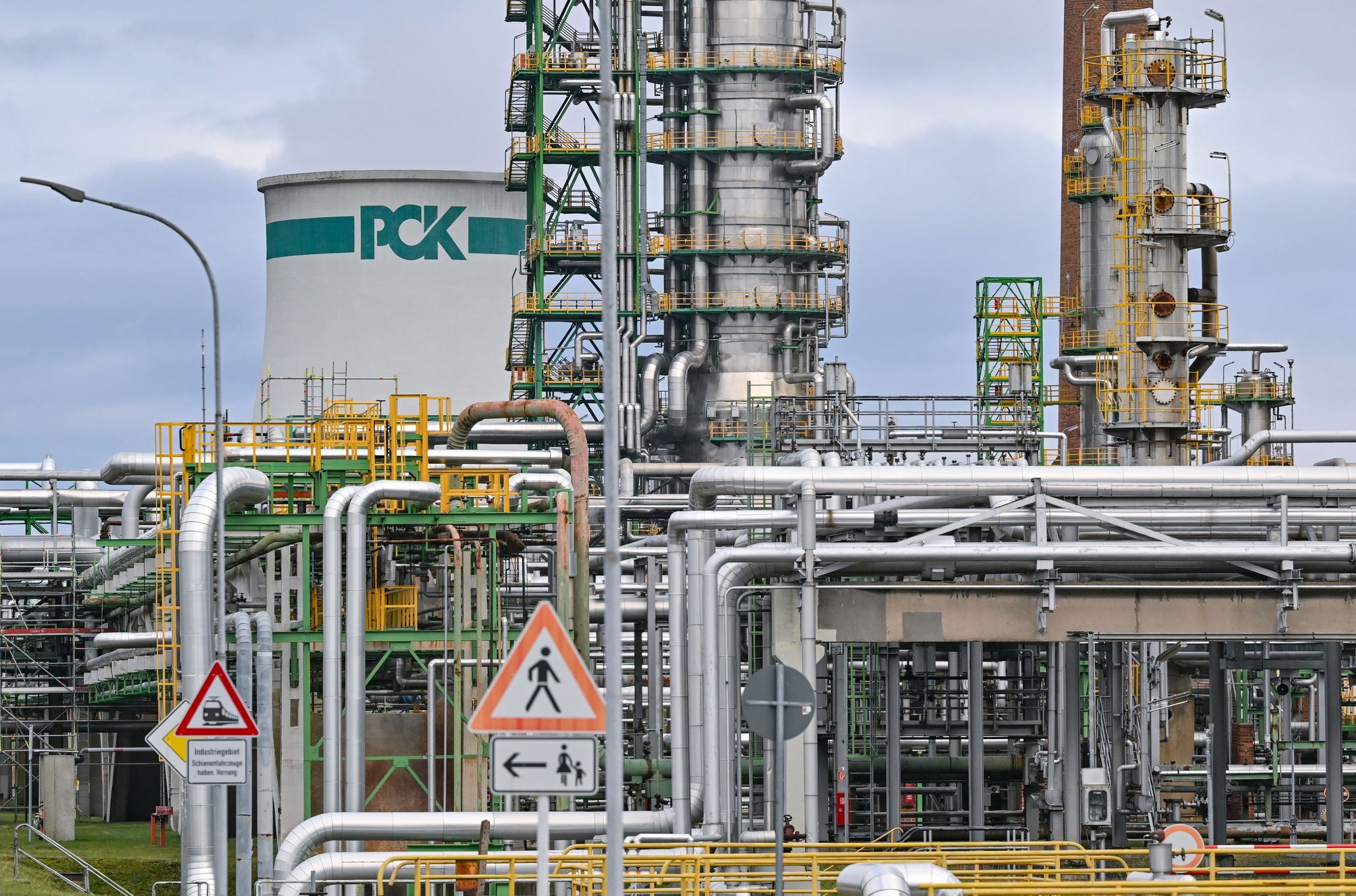 Rosneft ist Mehrheitseigner der Raffinerie PCK im brandenburgischen Schwedt.