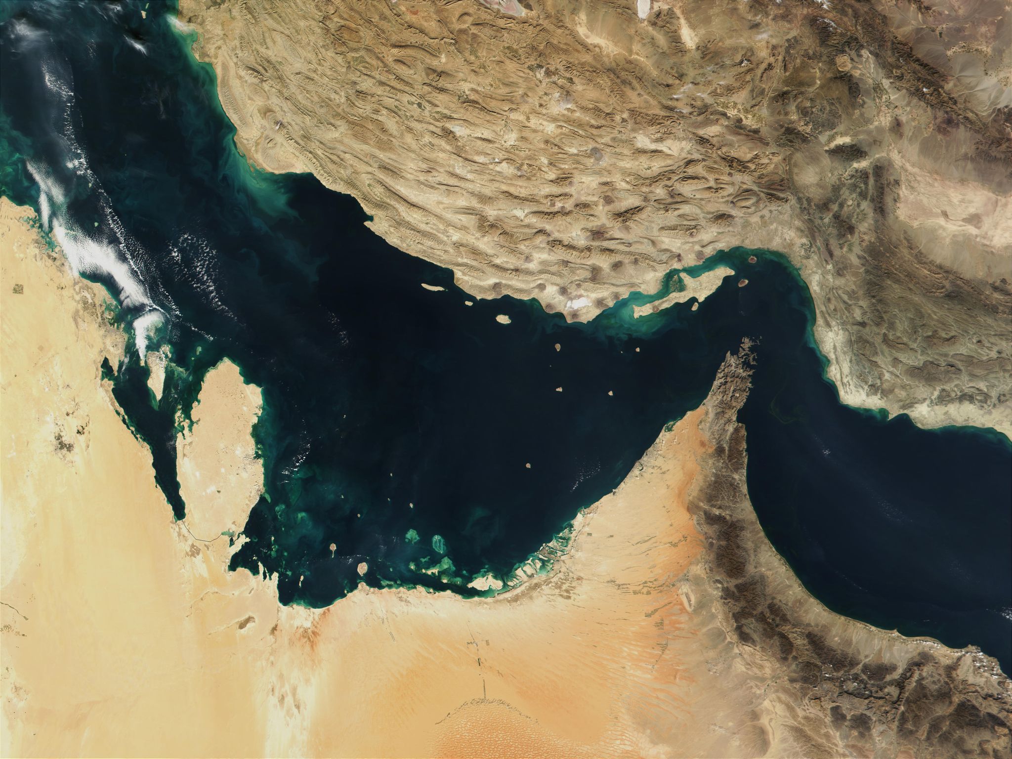 Europäische Kriegsschiffe sollen auch in der Straße von Hormus sowie im Persischen Golf und im Golf von Oman zur Begleitung von Handelsschiffen eingesetzt werden können.