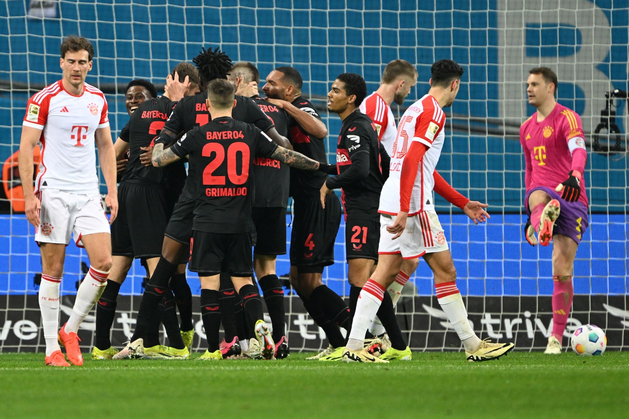 Bayer Leverkusen setzte sich souverän im Topspiel gegen den FC Bayern durch.