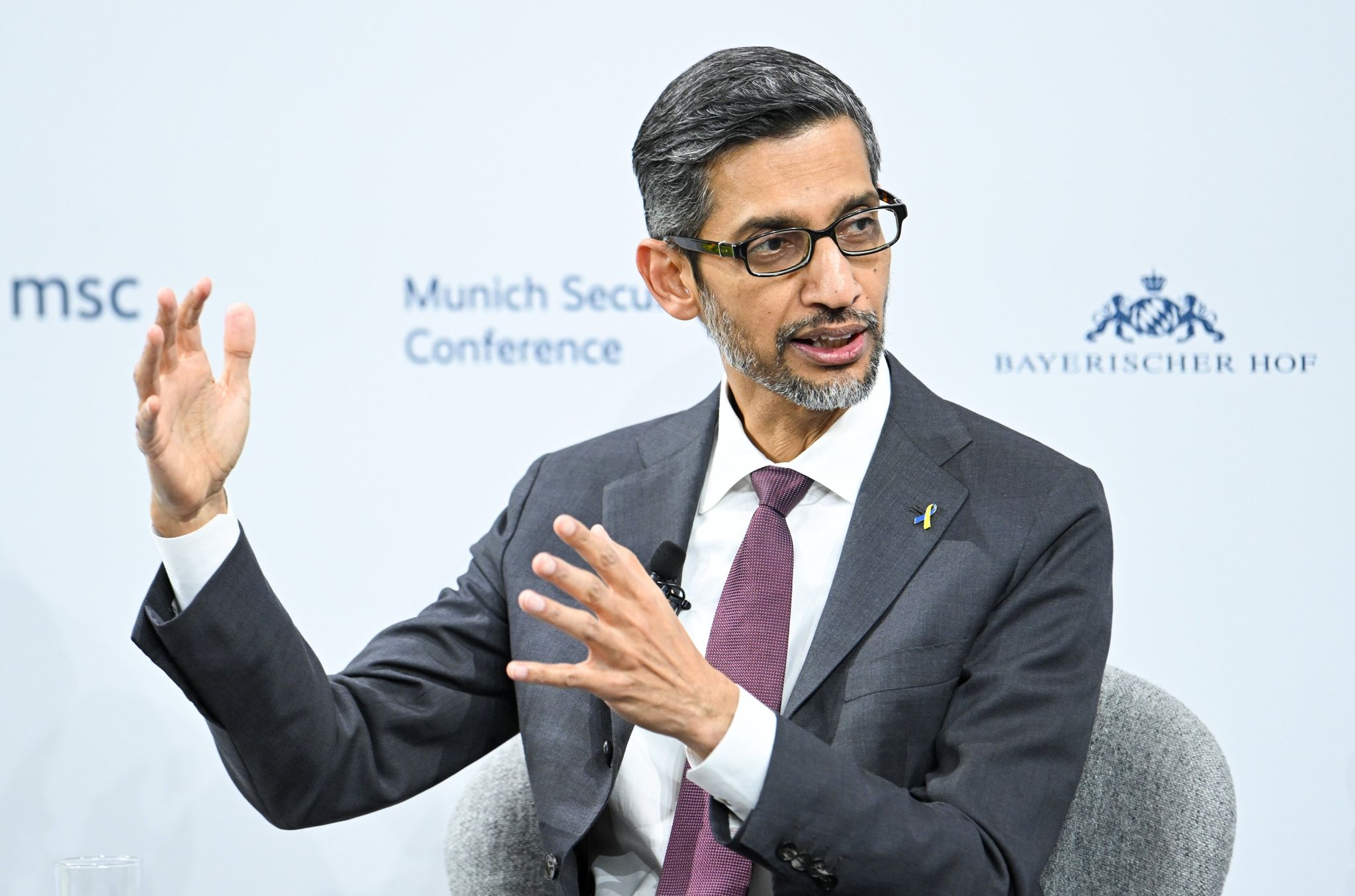 Google-Chef Sundar Pichai nimmt an der Münchner Sicherheitskonferenz teil. Tech-Giganten haben ein Abkommen gegen Wahlmanipulationen durch Künstliche Intelligenz geschlossen.