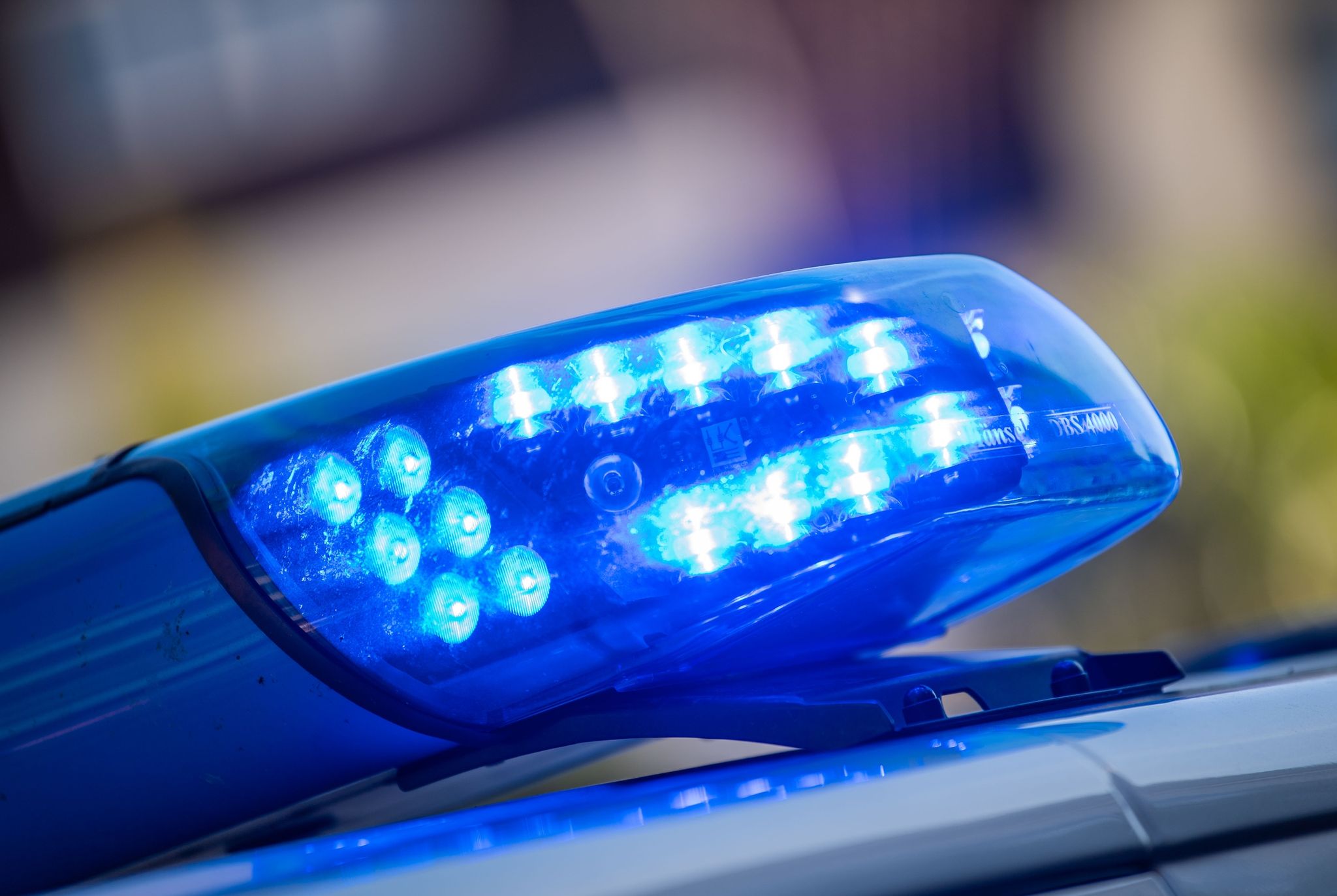Die Polizei ermittelt nach Schüssen auf ein Auto in Dortmund.