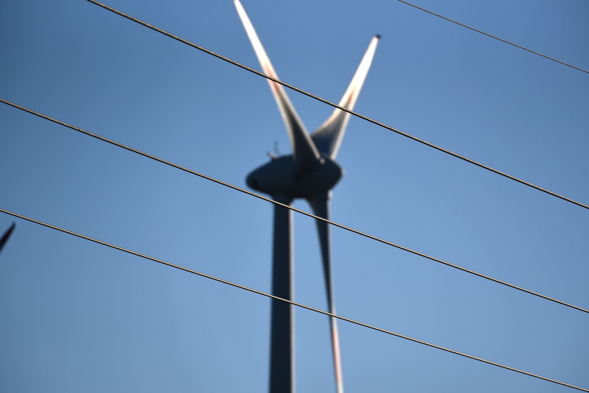 Ein Problem in Deutschland seien die Genehmigungen für den Transport von Windkraftanlagen.